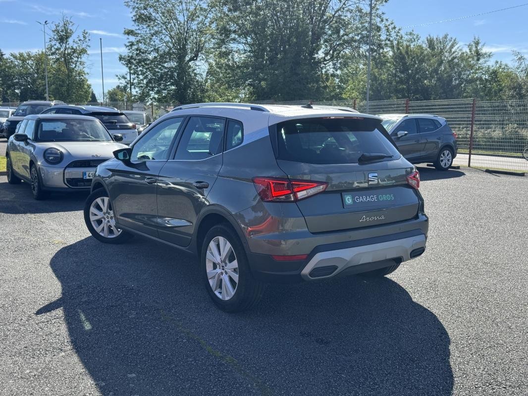Seat Arona - Photo 2
