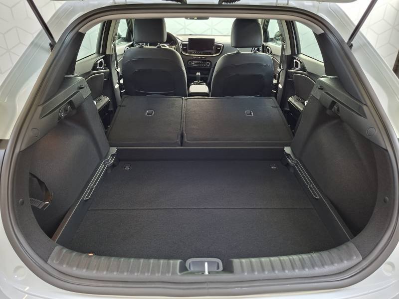 Kia Xceed - Photo 14
