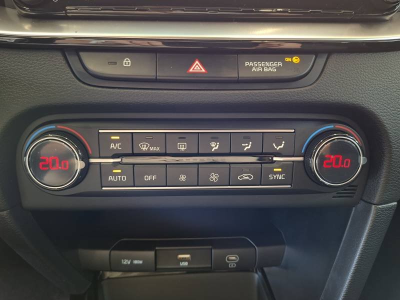 Kia CEED - Photo 18
