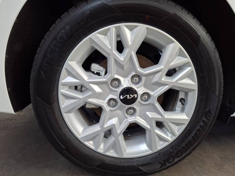 Kia CEED - Photo 26