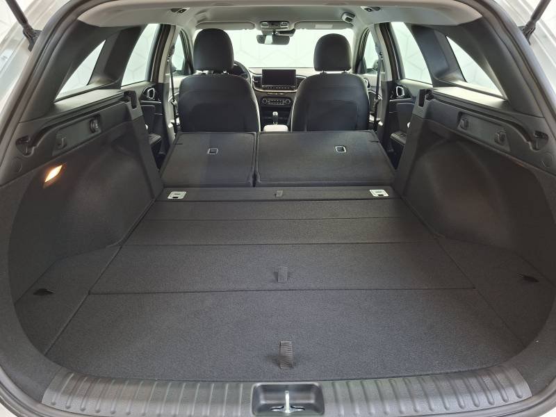 Kia CEED - Photo 38