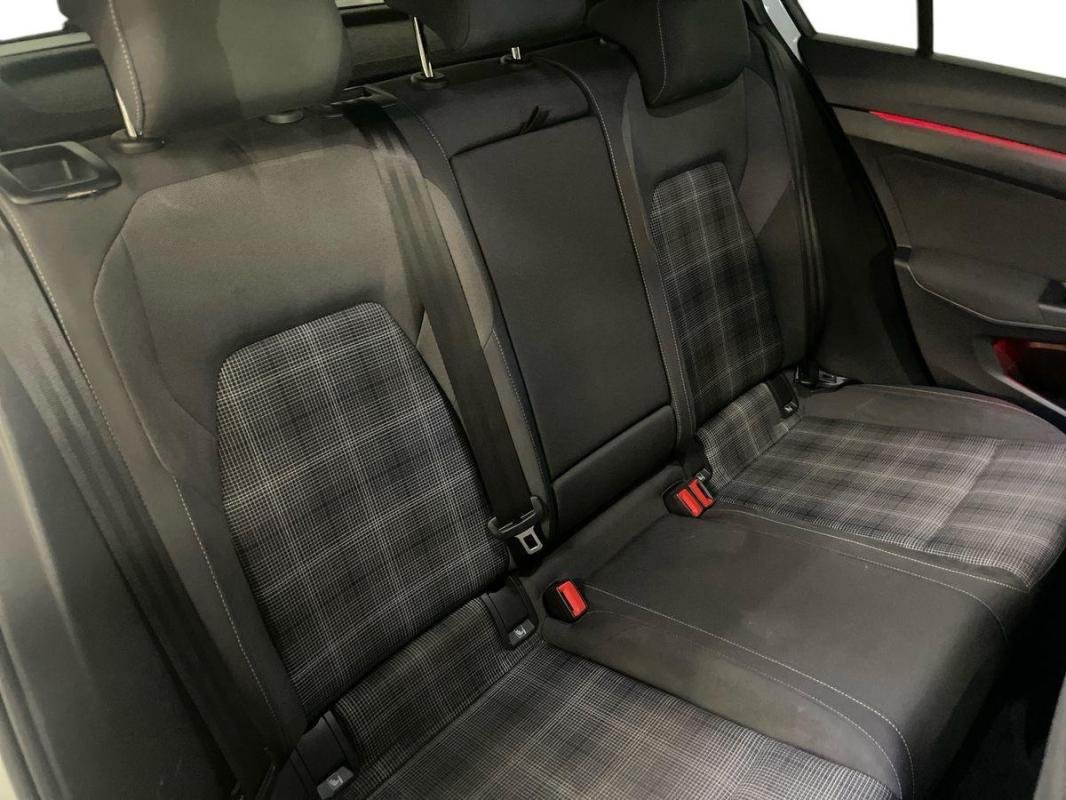 Volkswagen Golf - Photo 23