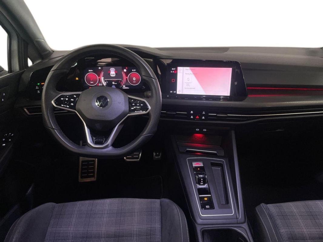 Volkswagen Golf - Photo 24