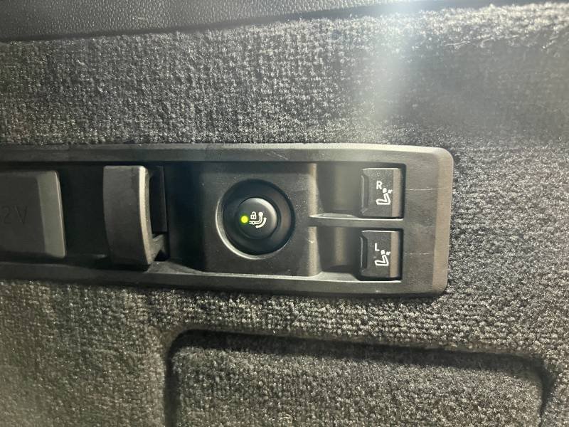 BMW ix - Photo 22