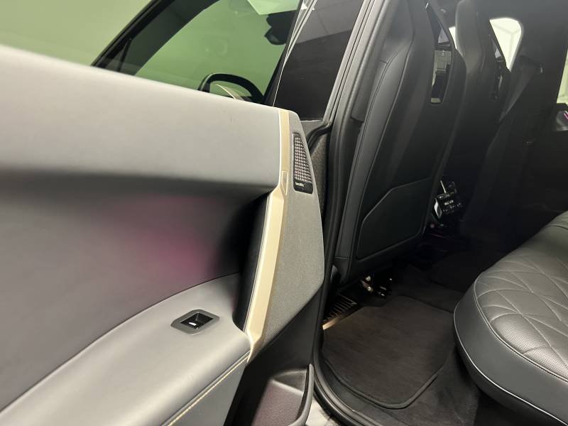 BMW ix - Photo 26