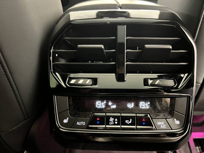 BMW ix - Photo 31