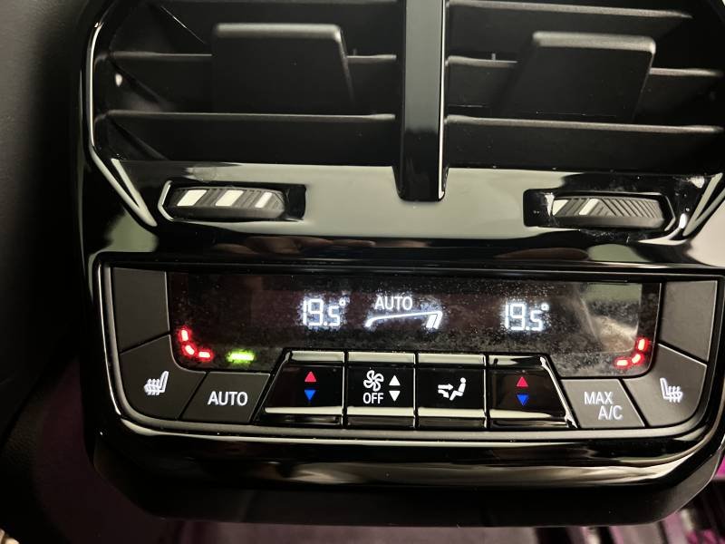 BMW ix - Photo 32