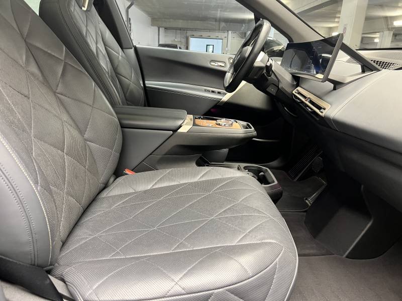 BMW ix - Photo 33