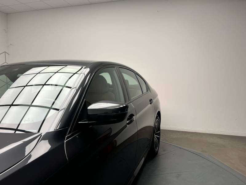 BMW Série 5 - Photo 14