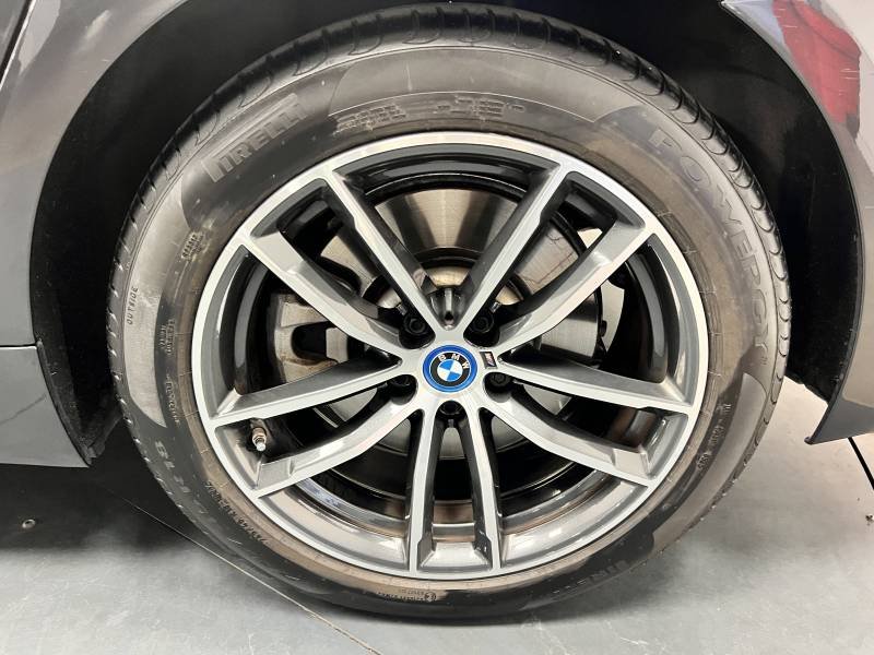 BMW Série 5 - Photo 18