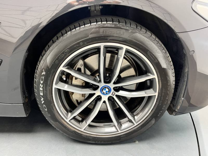 BMW Série 5 - Photo 20