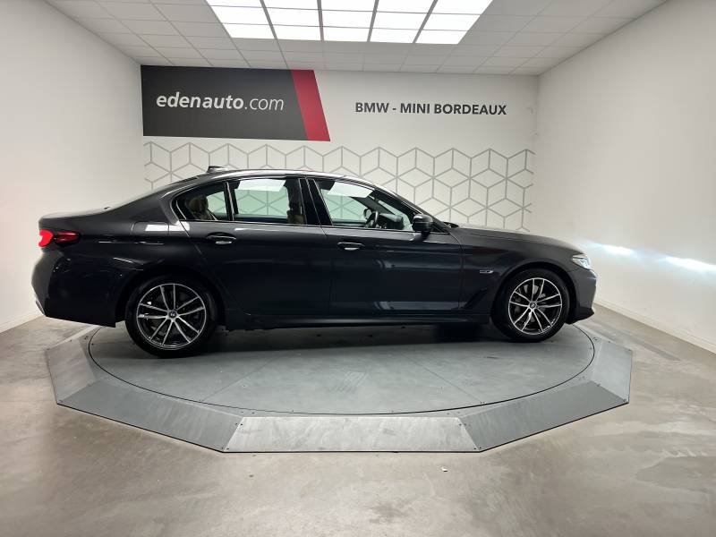 BMW Série 5 - Photo 9