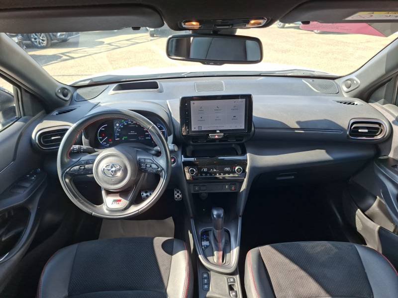 Toyota Yaris - Photo 12