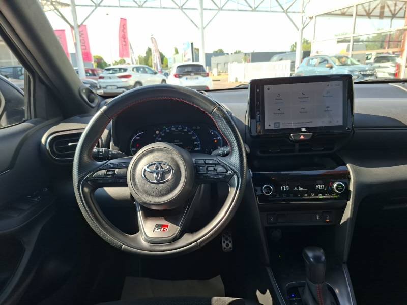 Toyota Yaris - Photo 13