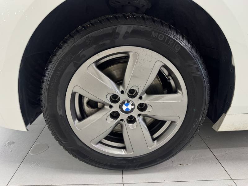 BMW Série 1 - Photo 12