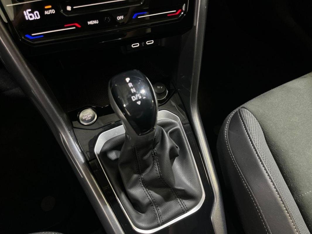 Volkswagen T-Roc - Photo 11