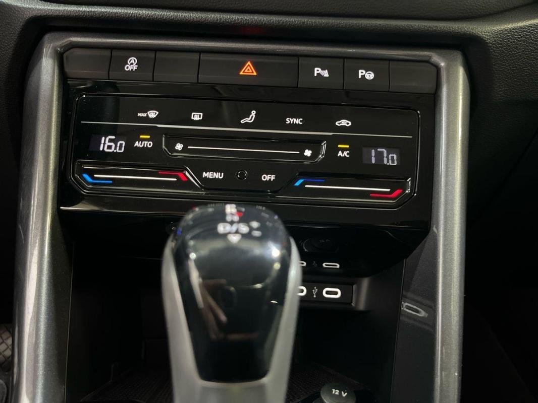 Volkswagen T-Roc - Photo 19