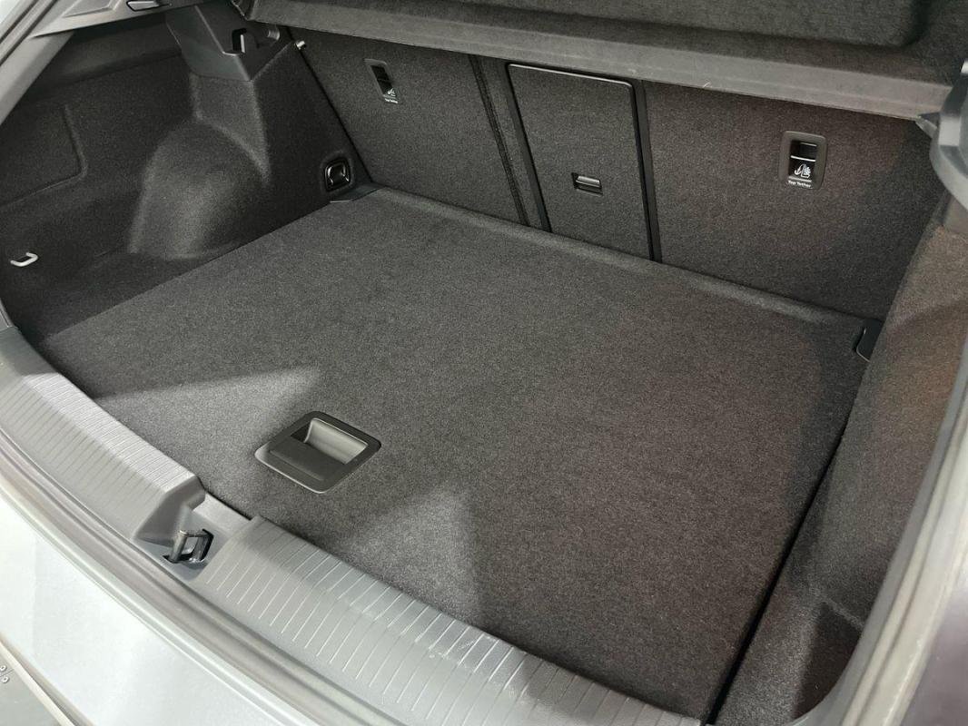 Volkswagen T-Roc - Photo 32