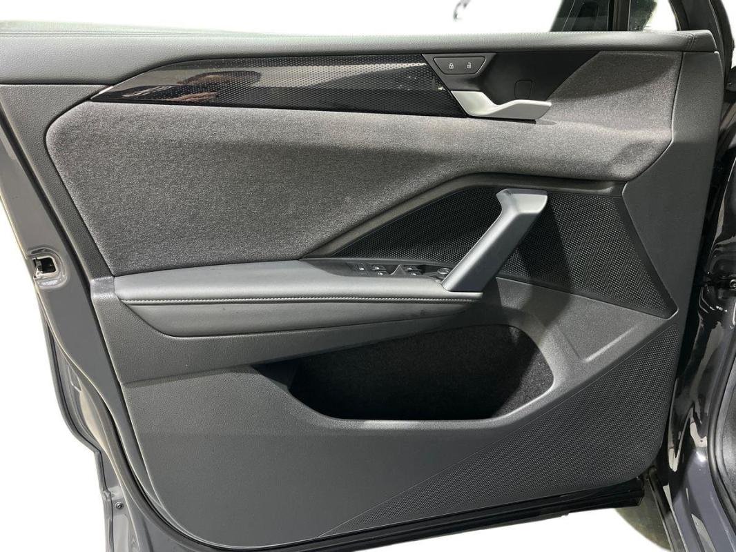 Volkswagen Tiguan - Photo 15