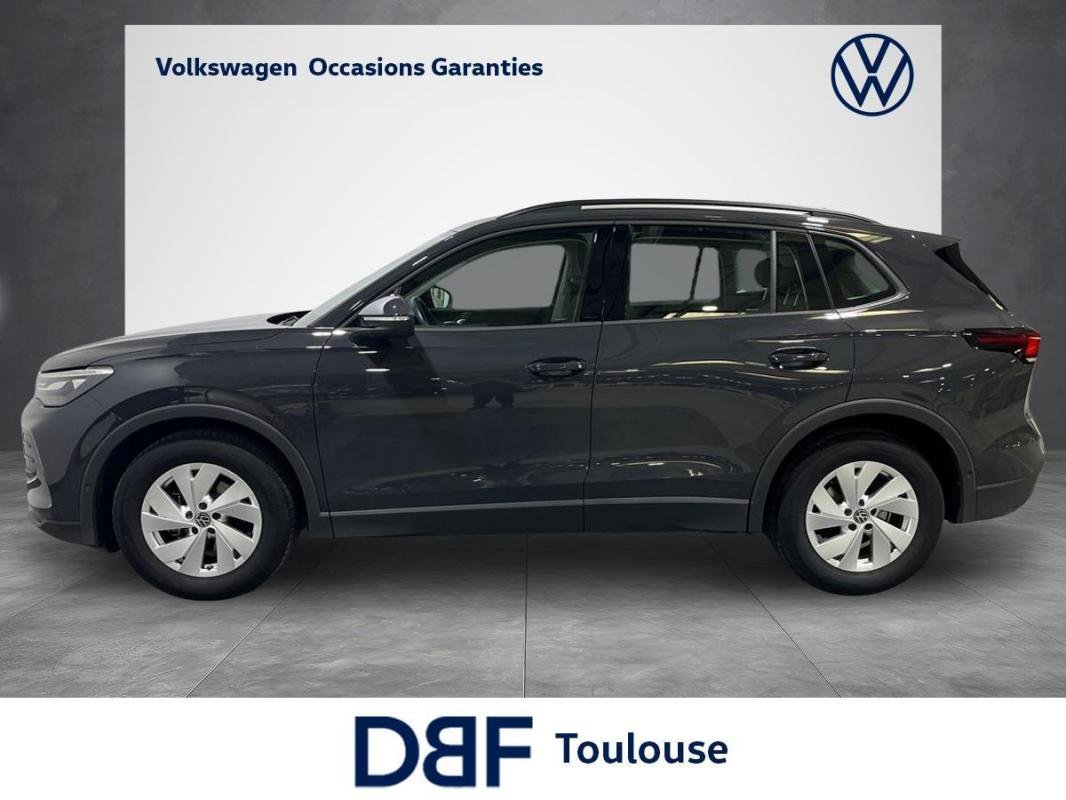 Volkswagen Tiguan - Photo 2