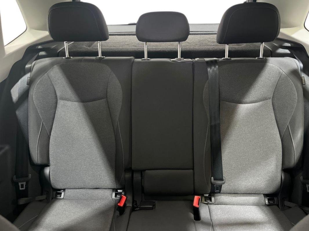 Volkswagen Tiguan - Photo 22
