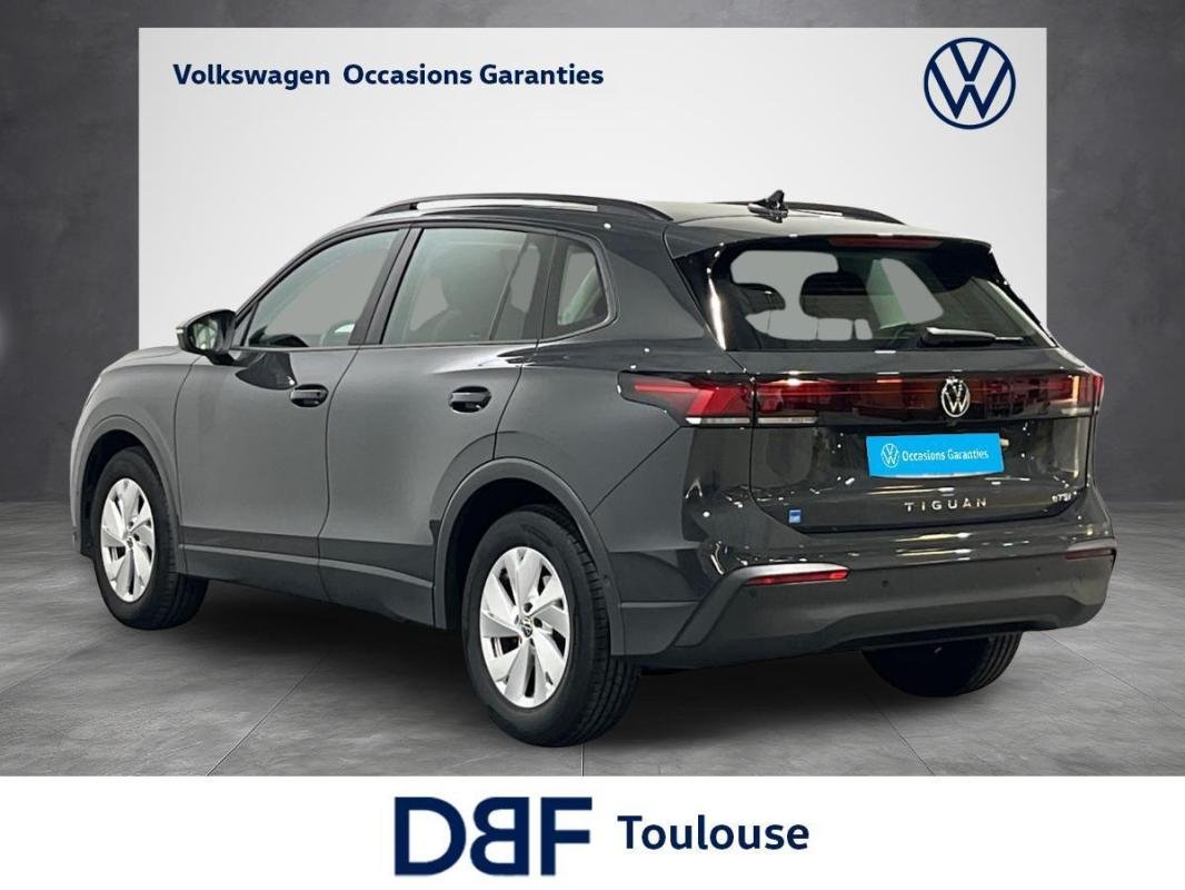 Volkswagen Tiguan - Photo 3
