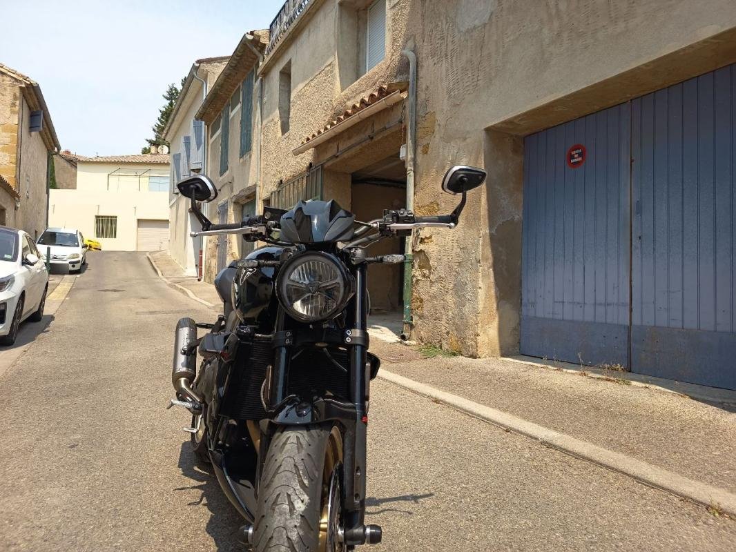 Triumph Triumph TRIDENT 800 - Photo 4