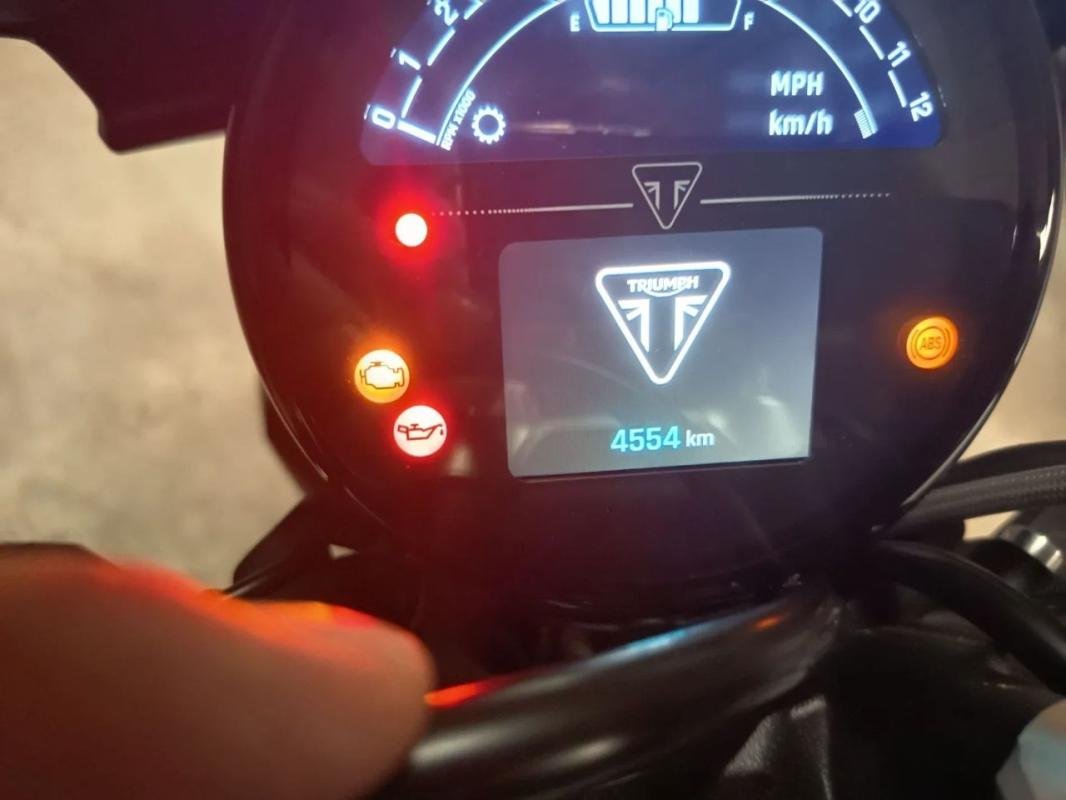 Triumph Triumph TRIDENT 800 - Photo 5