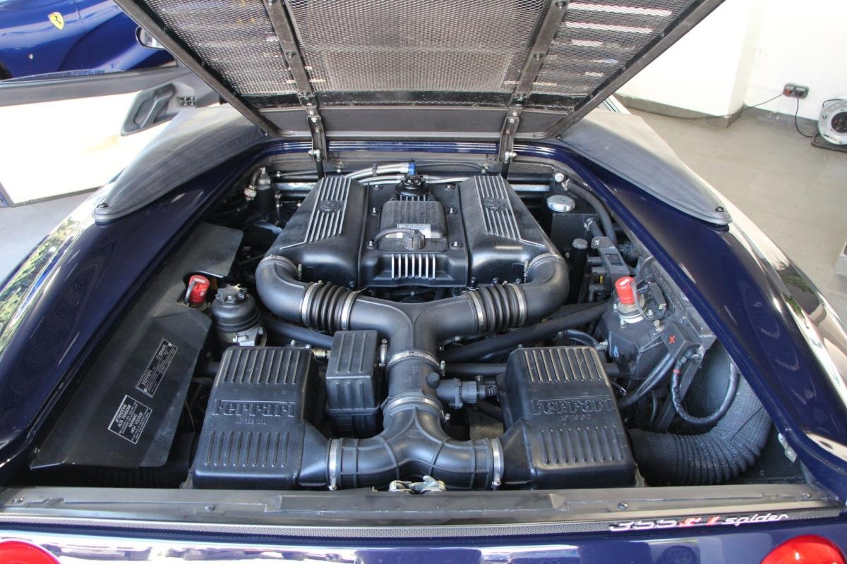 Ferrari F355 - Photo 33