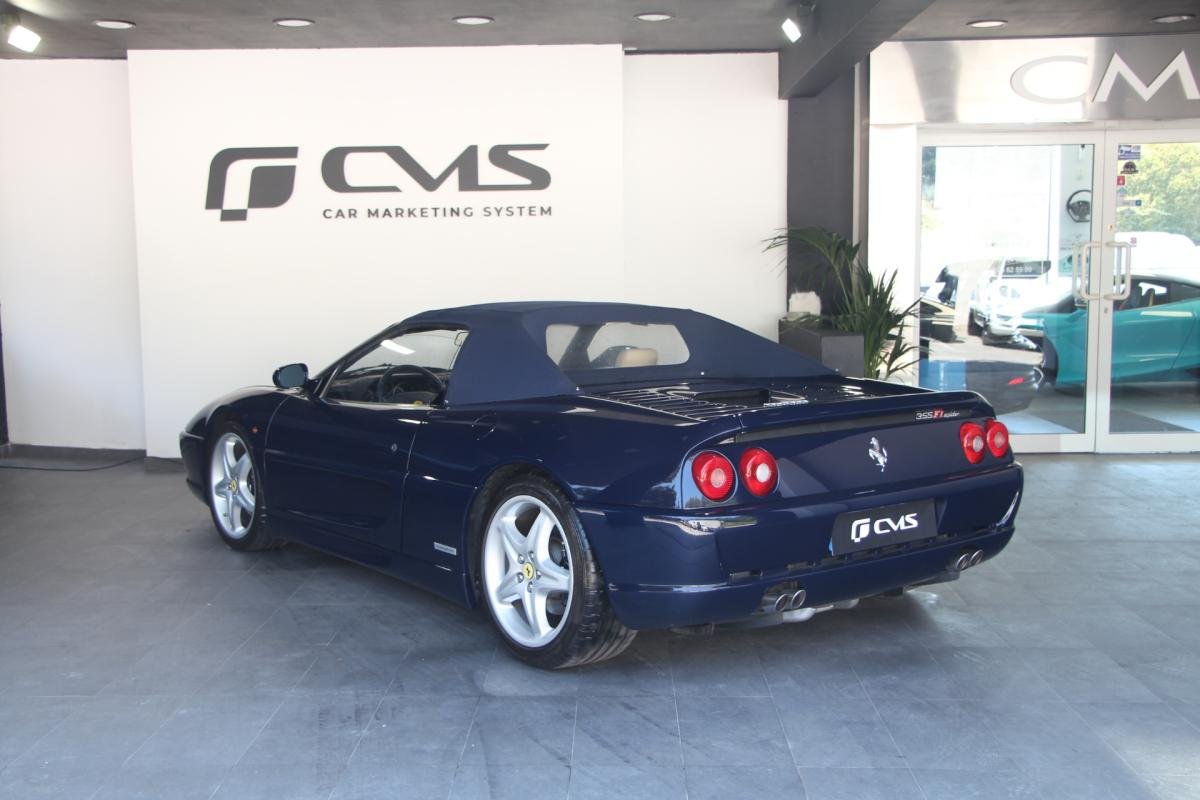 Ferrari F355 - Photo 5