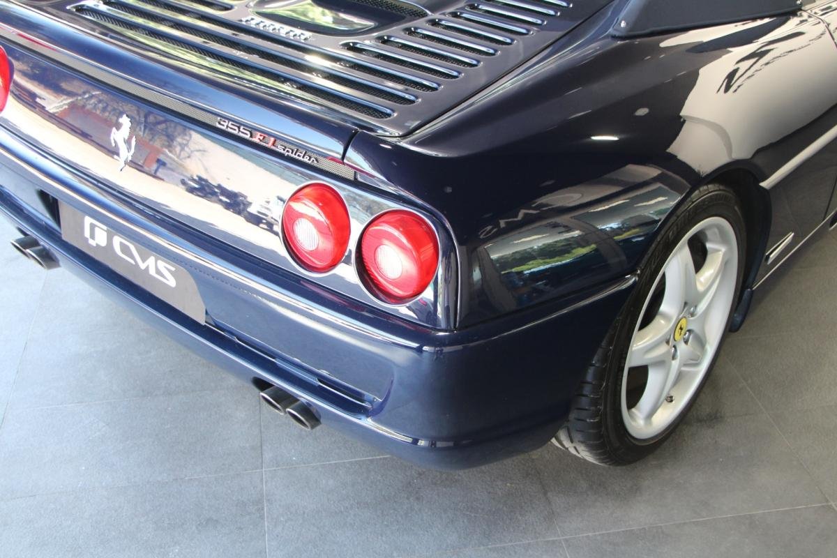 Ferrari F355 - Photo 7