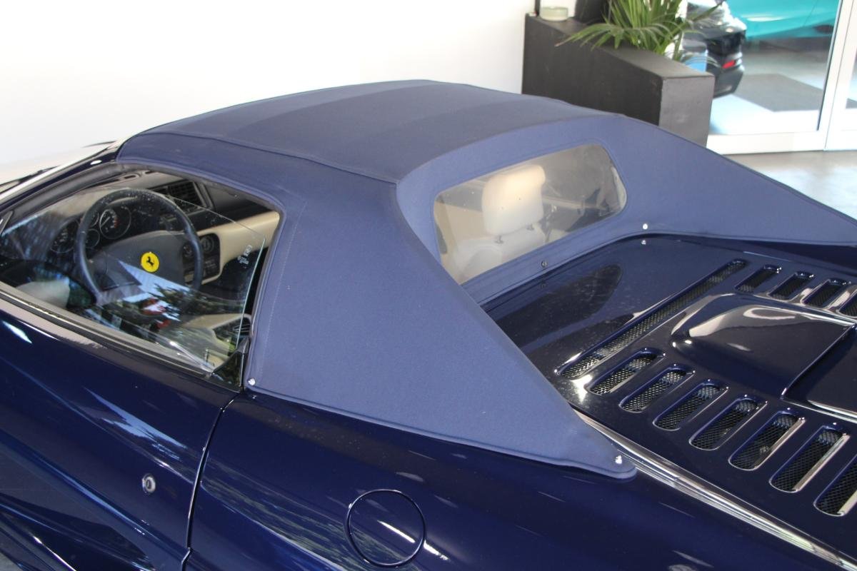 Ferrari F355 - Photo 8