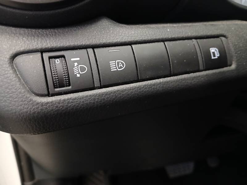 Toyota C-HR - Photo 25