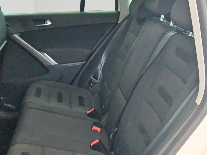 Volkswagen Tiguan - Photo 18