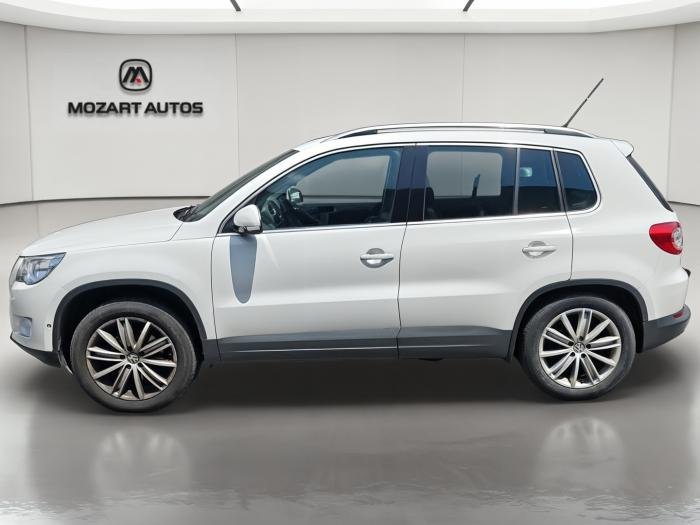 Volkswagen Tiguan - Photo 2