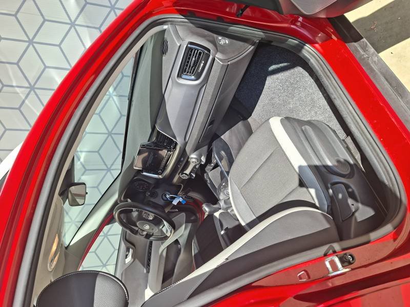 Kia Stonic - Photo 33