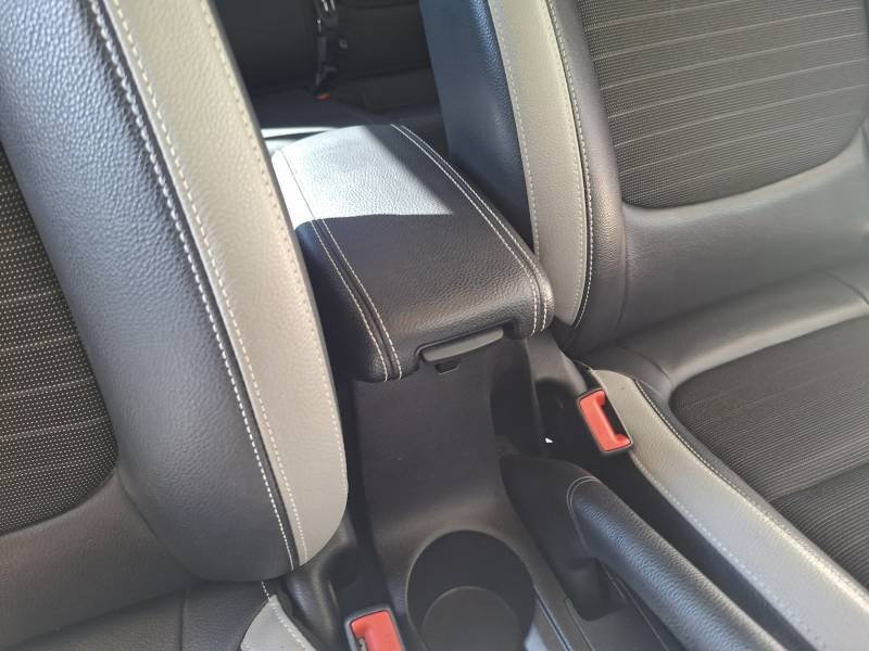 Kia Stonic - Photo 39
