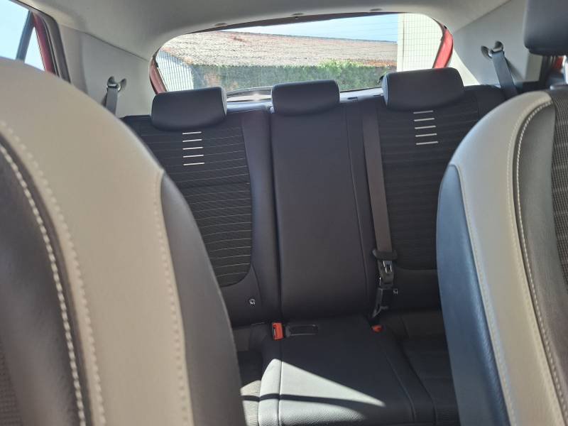 Kia Stonic - Photo 40
