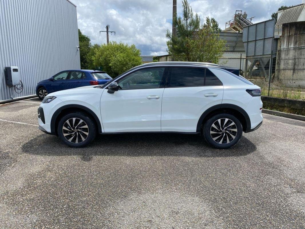 Volkswagen T-Roc - Photo 2