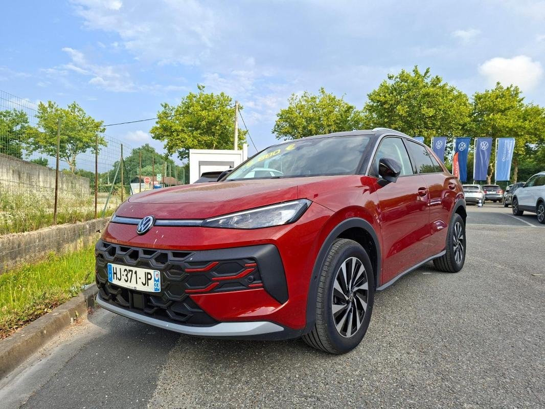 Volkswagen T-Roc - Photo 1