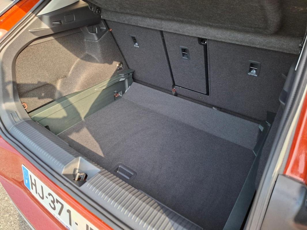 Volkswagen T-Roc - Photo 22