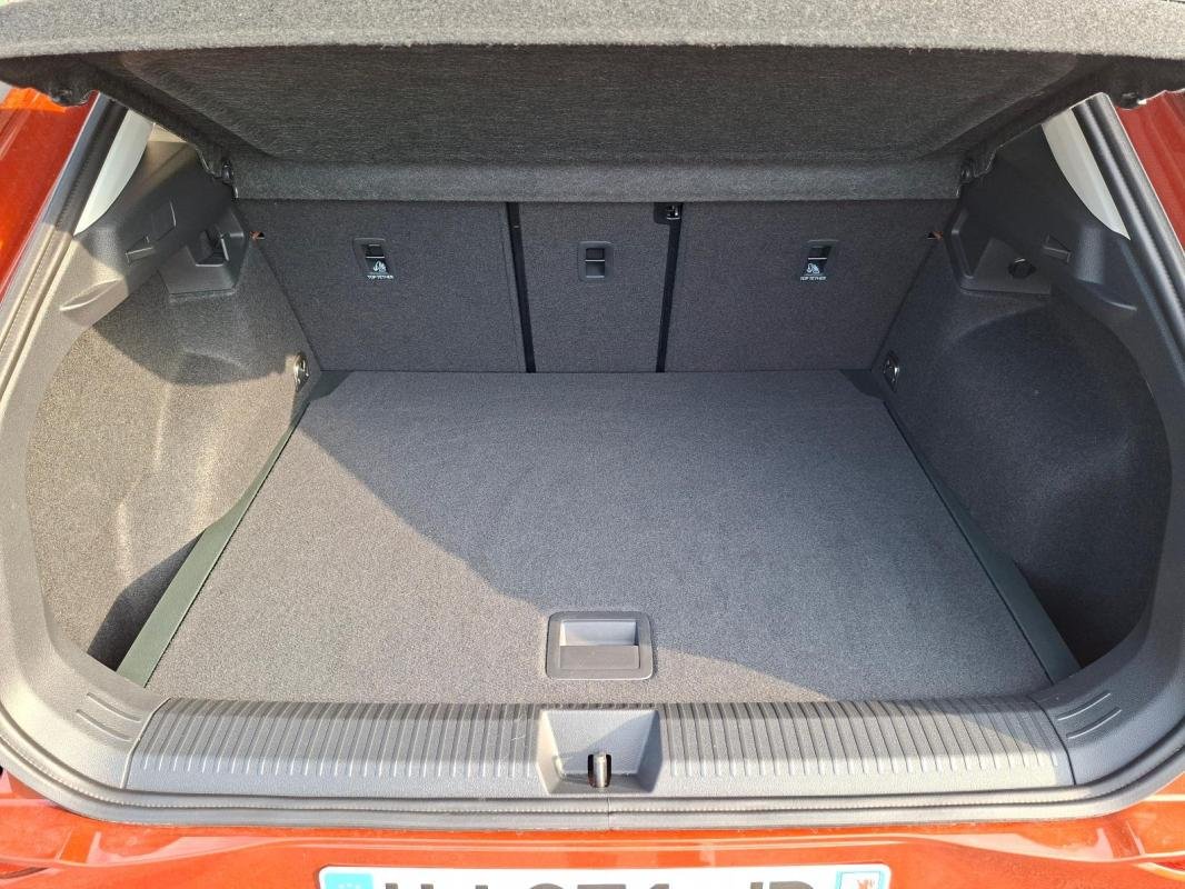 Volkswagen T-Roc - Photo 23