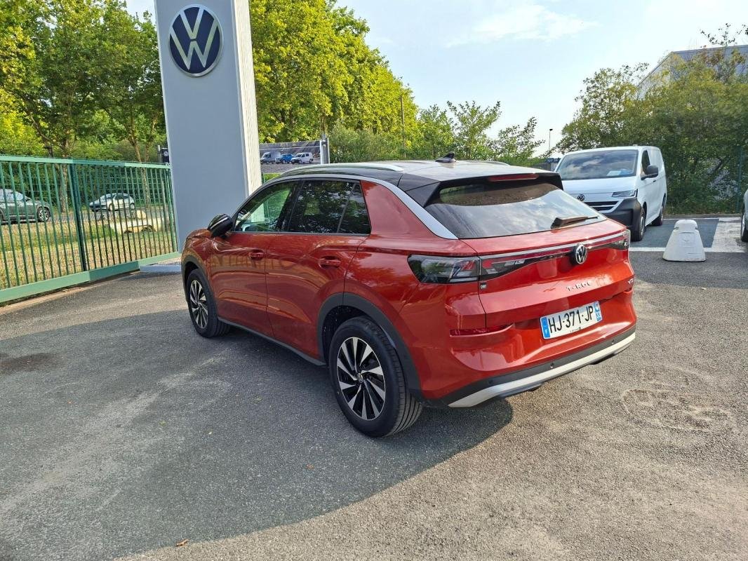 Volkswagen T-Roc - Photo 3