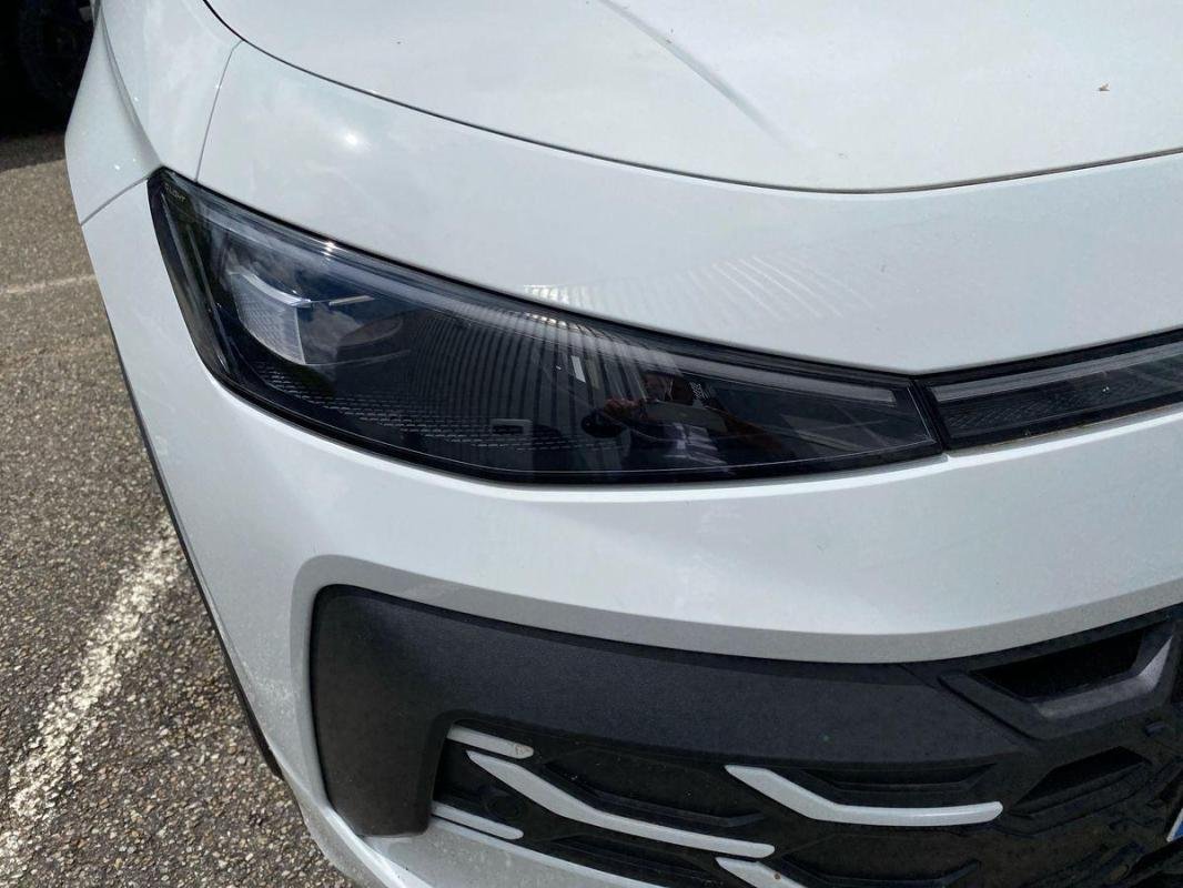 Volkswagen T-Roc - Photo 25