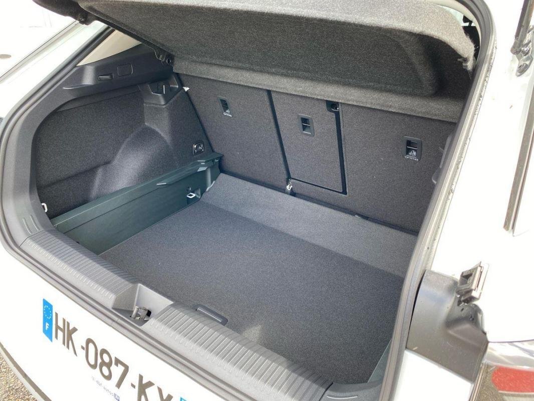 Volkswagen T-Roc - Photo 32