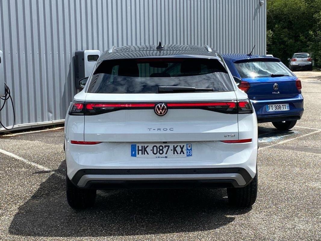 Volkswagen T-Roc - Photo 4