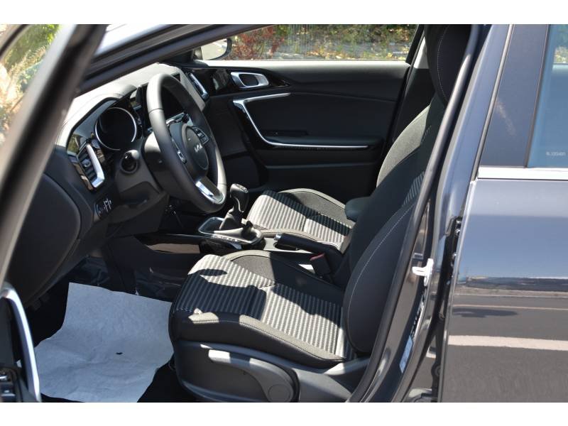 Kia CEED - Photo 12