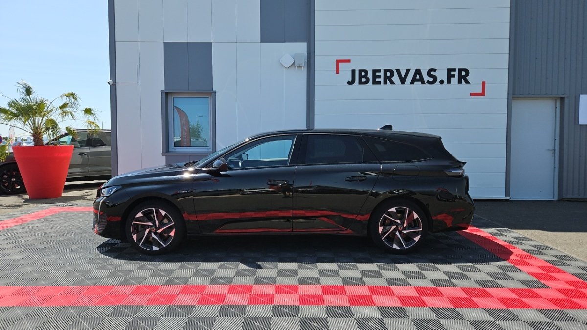 Peugeot 308 SW - Photo 2