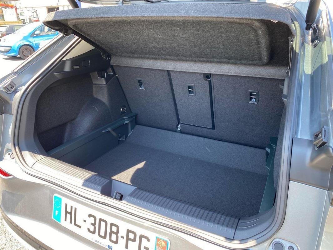 Volkswagen T-Roc - Photo 15