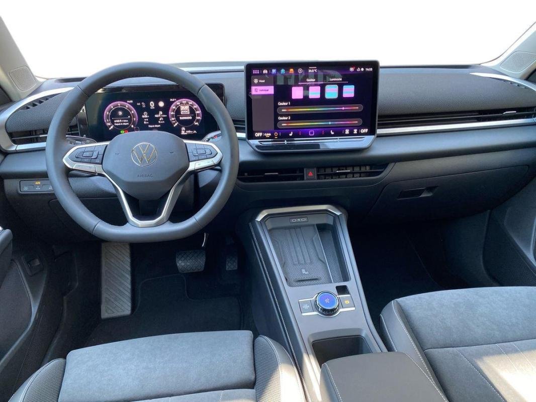 Volkswagen T-Roc - Photo 19